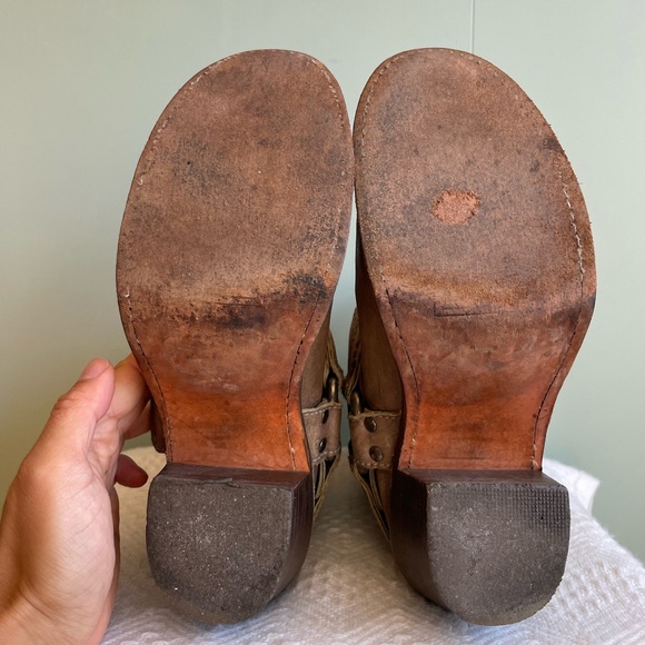 Frye Carmen Harness Short Boots, Grey Sz US 7 (Runs big) - Picture 11 of 13